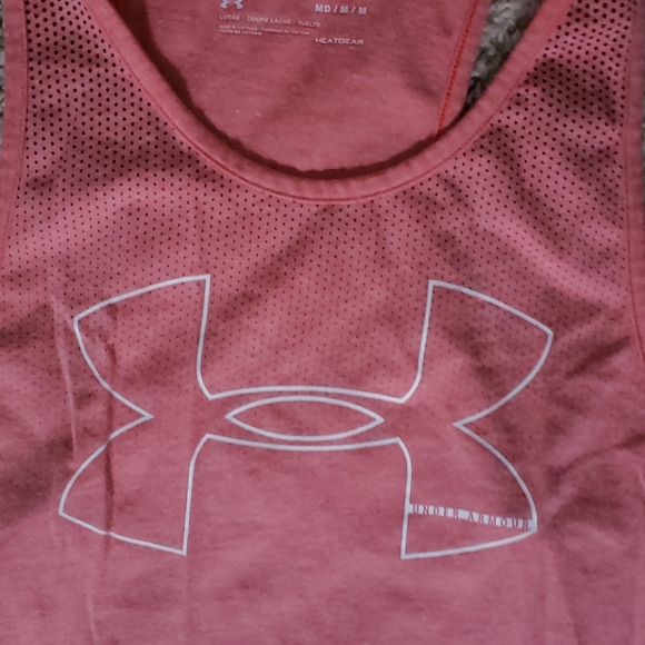 Under Armour workout top, size medium - Picture 3 of 3
